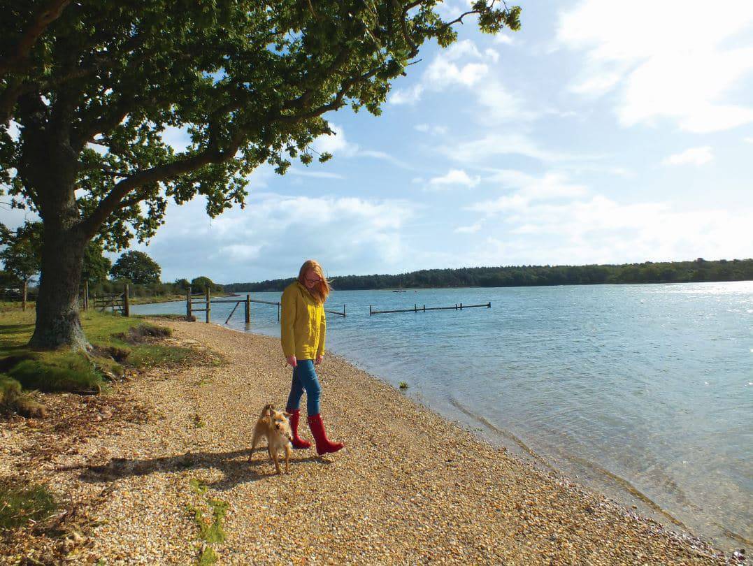 Accommodation is provided in ten tipis and five ridge tents right at the water’s edge